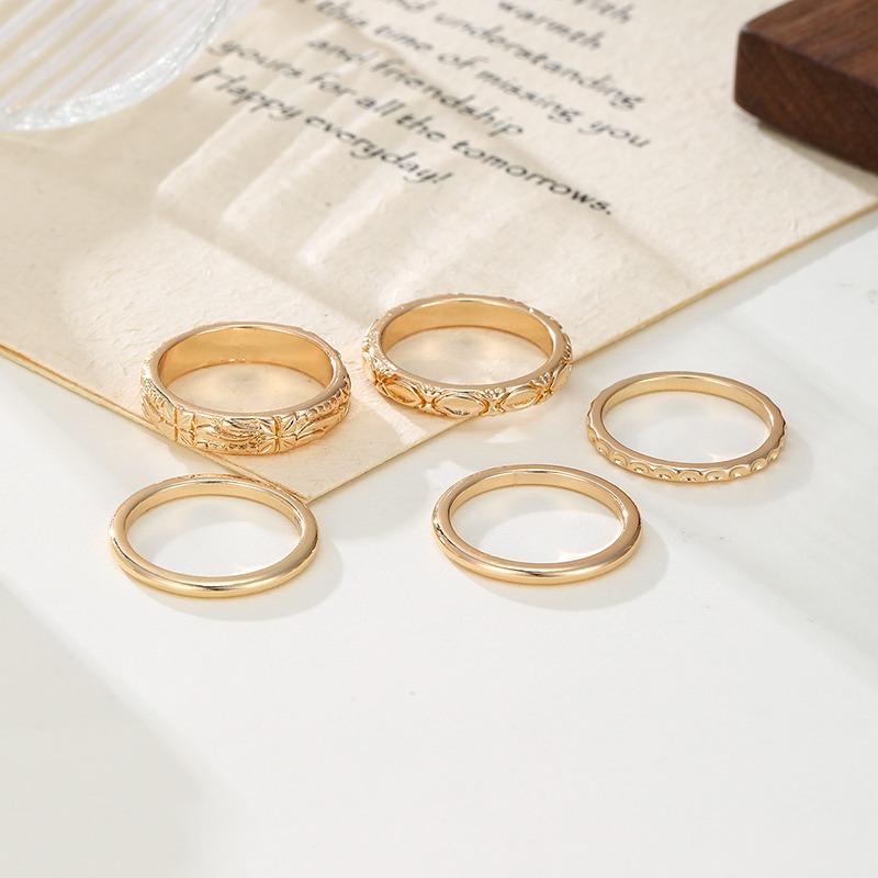 Vintage Gold Color Pattern Carved Stackable Ring Set Suitable for Daily Wear Festivals, Parties Jewelry Accessories Unisex