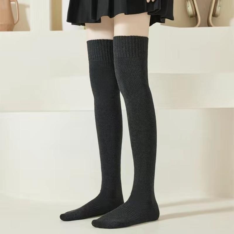 Over-the-knee socks for autumn and winter, lined with fleece, thickened, warm, and slimming.
