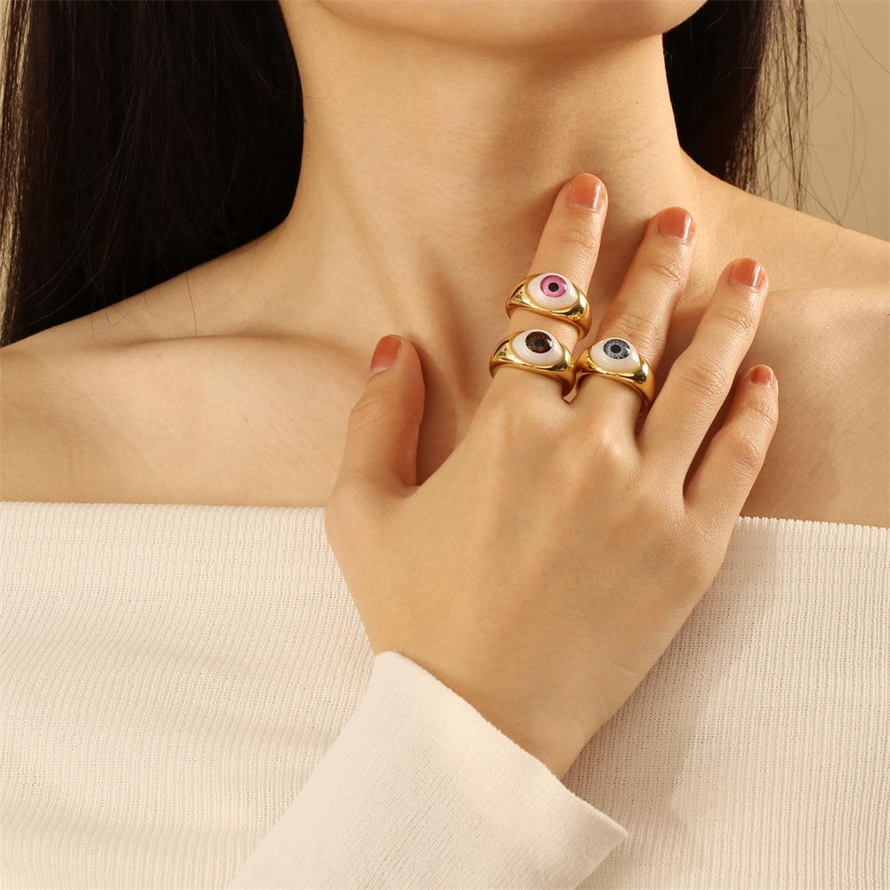 Pierścionek z żywicy w stylu europejskim i amerykańskim z niebieskim okiem diabła – Regulowany na palec wskazujący