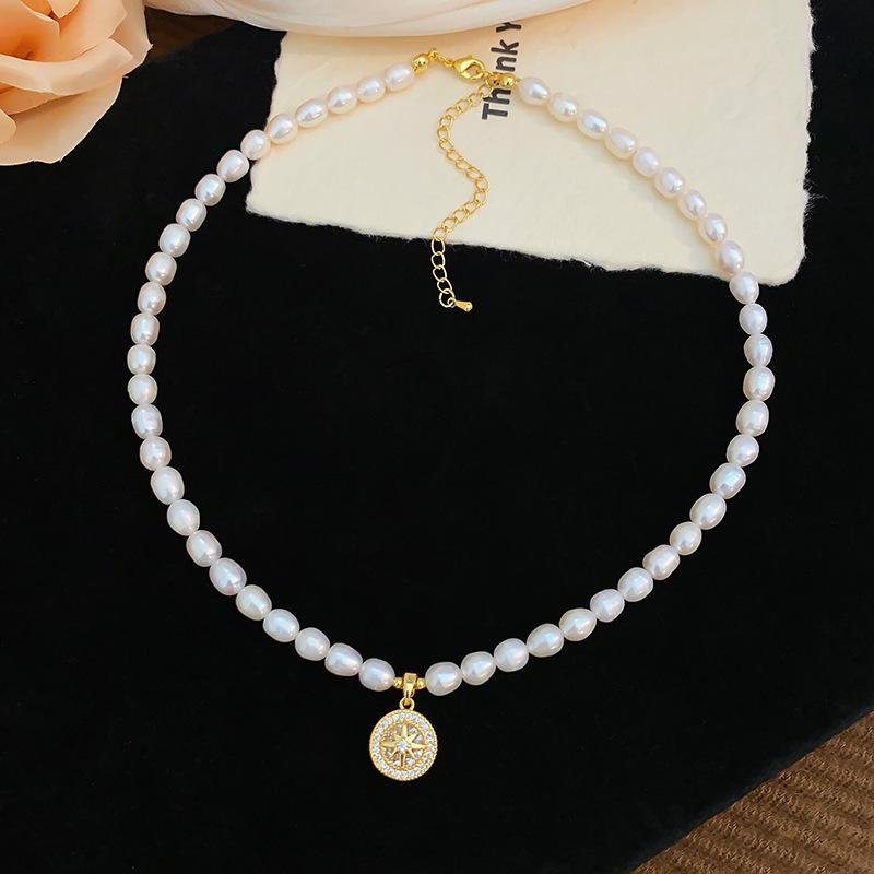 

Octagram Compass Pendant Rice Grain Freshwater Pearl Necklace Women S Light Luxury Temperament Fashion Cold Wind Clavicle Chain