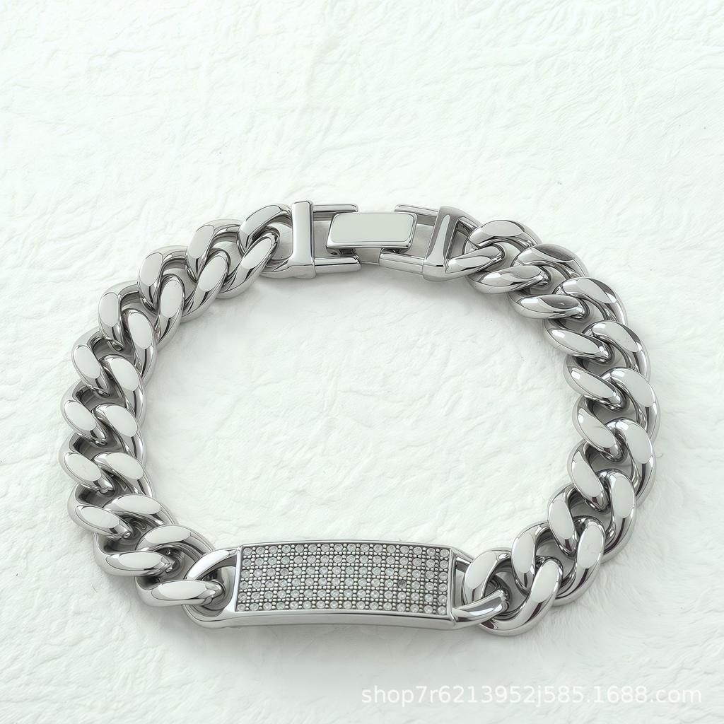 Bransoletka ze stali nierdzewnej miedzi w stylu hip-hopowym kubańskim z czaszką, odpowiednia do codziennego noszenia dla mężczyzn.