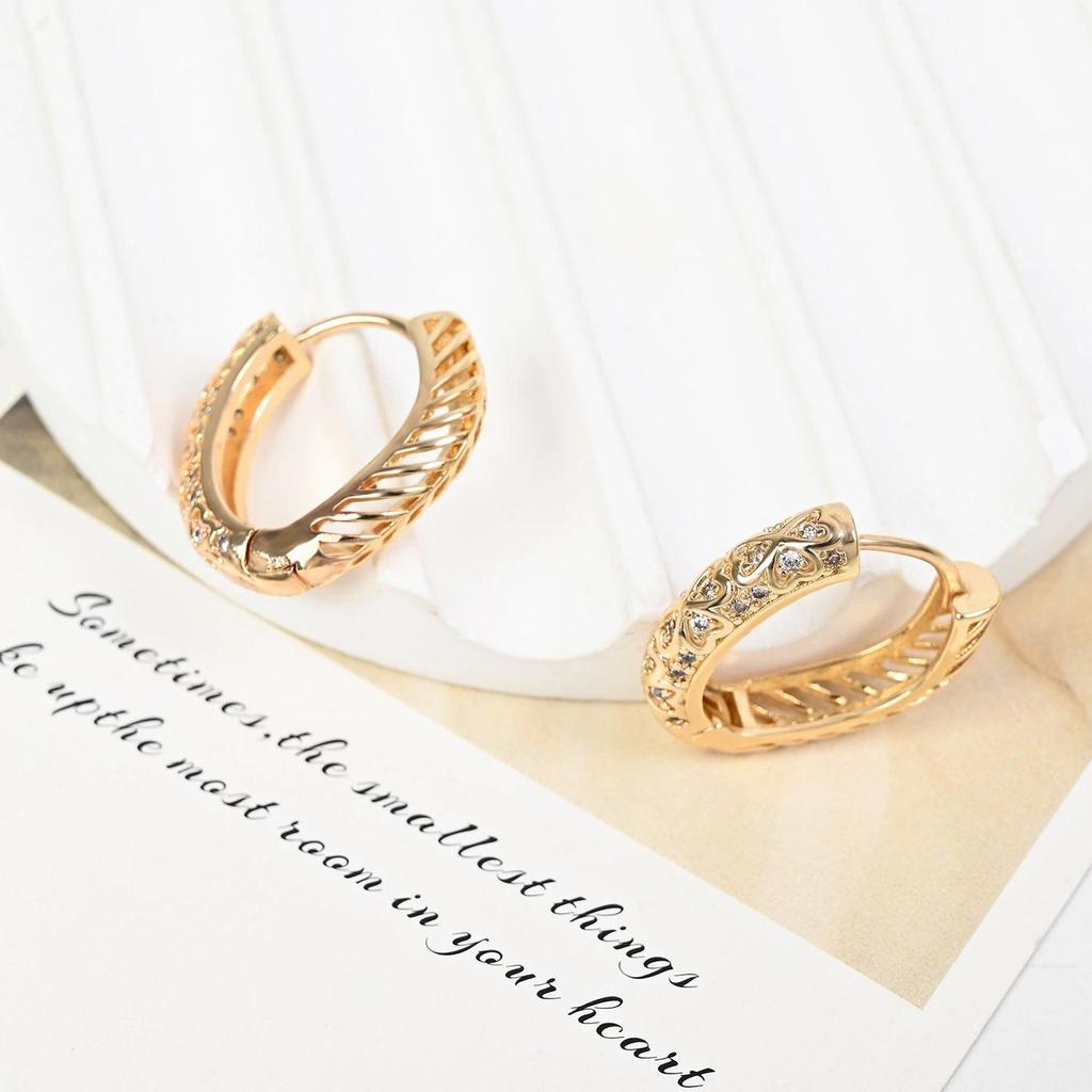 Geometric Oval Zircon Ear Cuffs: Elegant & Trendy Earrings for Women