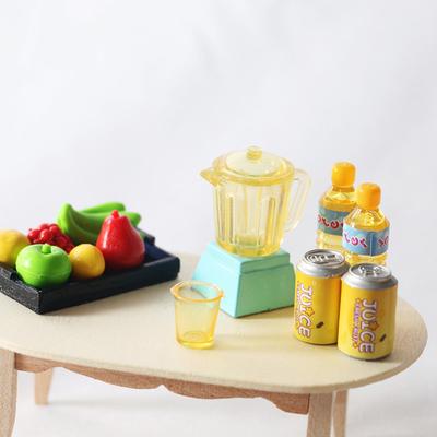 6 Stück/Set 1/12 Puppenhaus Miniaturzubehör Küche Mini Entsafter Getränkemodell
