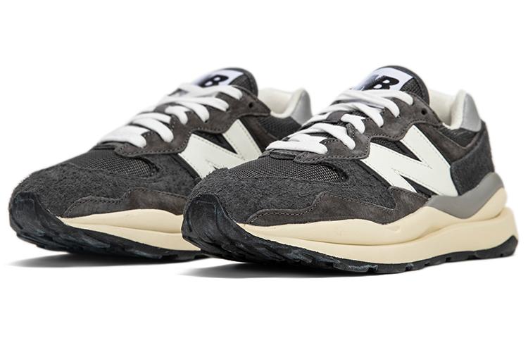 57/40 New Balance 'Magnet Sea Salt' M5740VL1