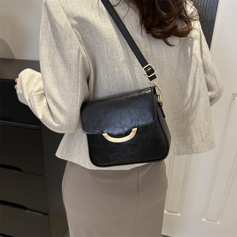 Chic Casual Commuter Small Square Shoulder Crossbody Handbag For Everyday Use