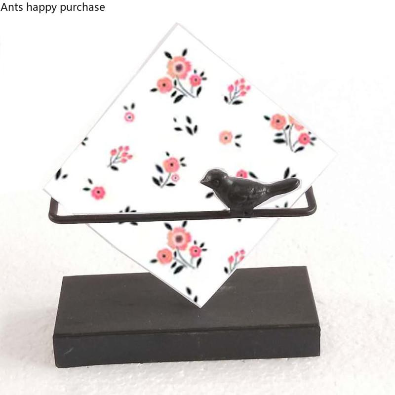 

Кованая вешалка для бумажных полотенец, держатель для салфеток, вертикальные держатели для бумаги, настольный держатель для салфеток, маленькая птичка, металлический органайзер для салфеток