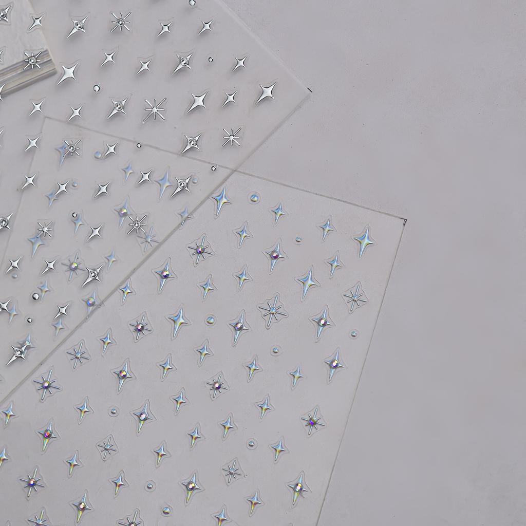 Adesivo Decorazione per Unghie Autoadesivo Semplice Laser Dorato Argentato Mini Stella Strass Rilievo 5D Decalcomania per Manicure 3D