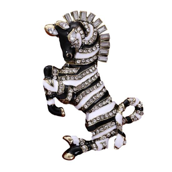 Brooch Horse-Themed Zine Alloy Brooch with Inlaid Crystals Enamel Faux Pearls Fairy Tale Badge Artistic Accessories