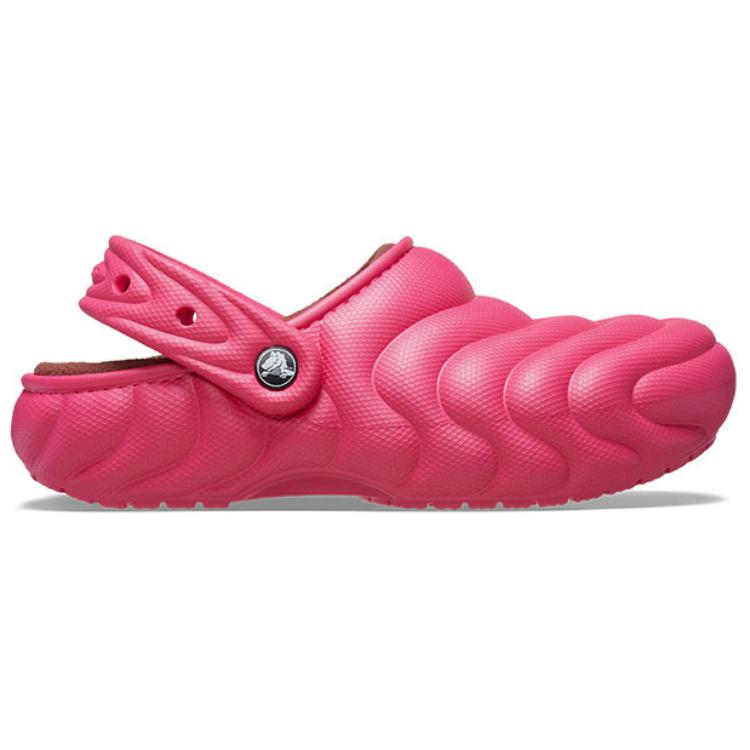 Crocs are comfortable and versatile hole shoes for men and women in pink
