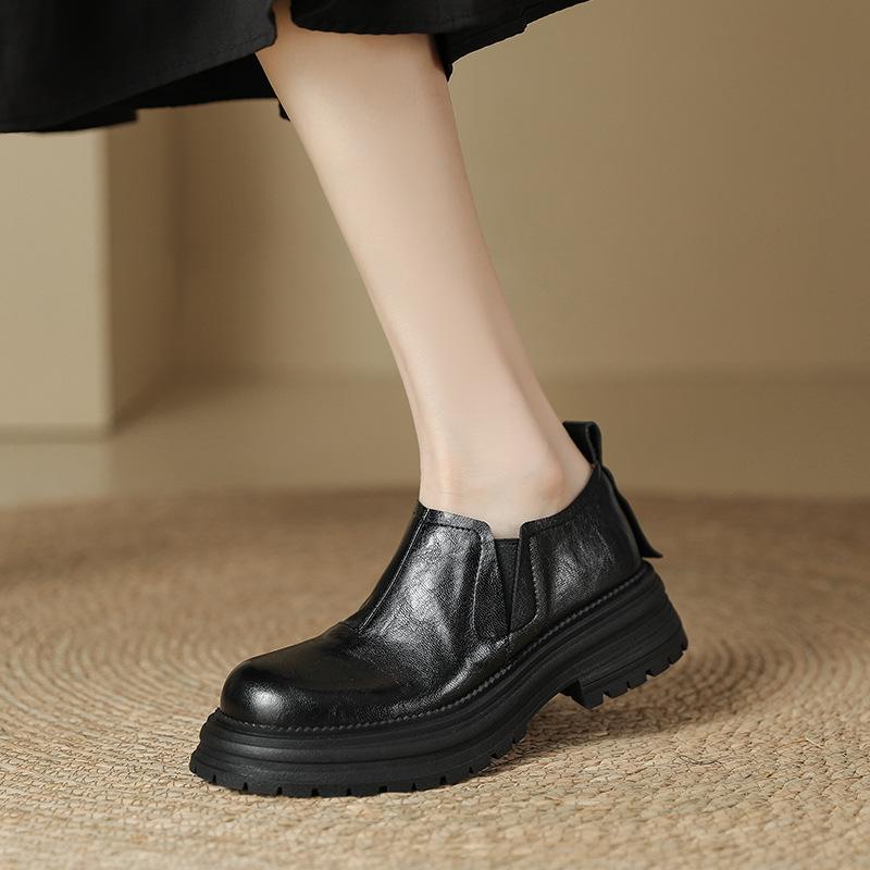 British Style Platform Loafers Women's Early Spring 2025 Retro Elastic One-pedal Small Leather Shoes Black Single Shoes Women