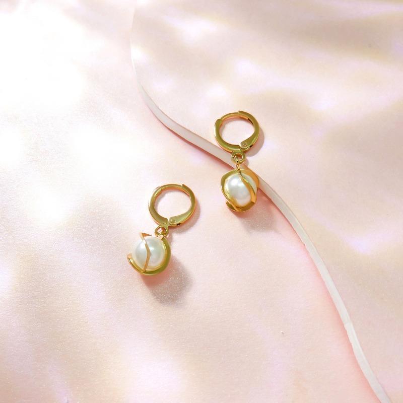 Pearl Earrings for Women with High-end Simple and Trendy Light Luxury Earrings