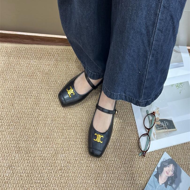 French evening breeze temperament small leather shoes women's 2025 spring and autumn new flat-bottomed retro single shoes Mary Jane shoes