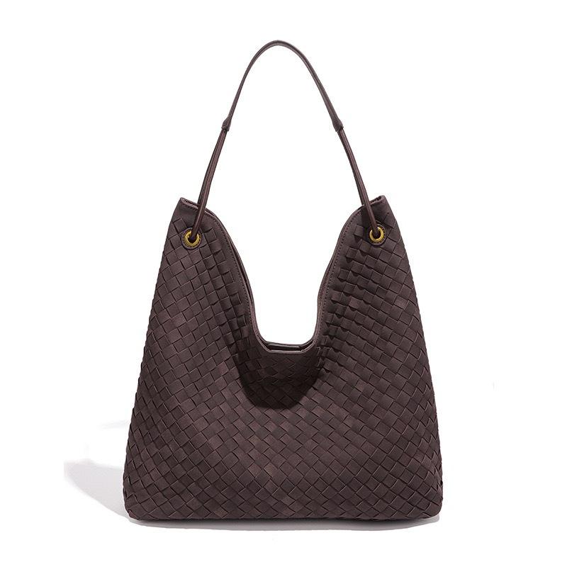 New autumn and winter suede hand-woven bag, large capacity, matte finish, high-end feel, casual style crossbody bag for women