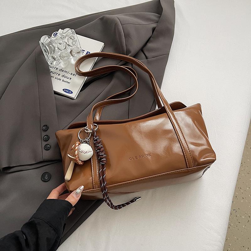 Glossy Soft Leather Niche Single Shoulder Underarm Bag Women's 2026 New Korean Fashion Handbag Casual Commuter Bag