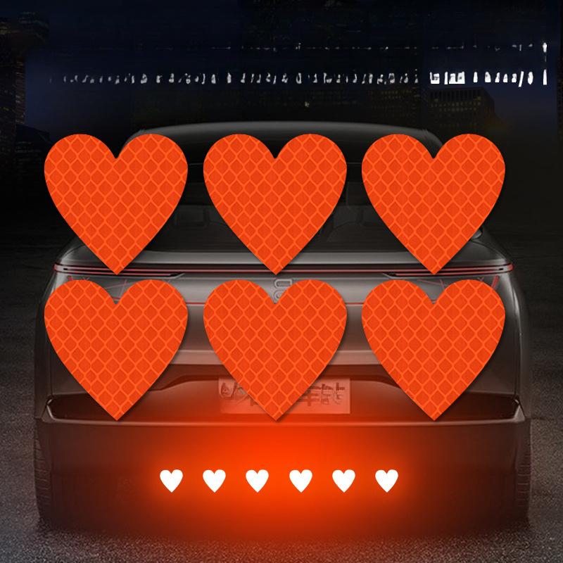 10 Stück Herzförmige Auto-Reflektoren verbessern die Sicherheit und den Stil bei Nacht