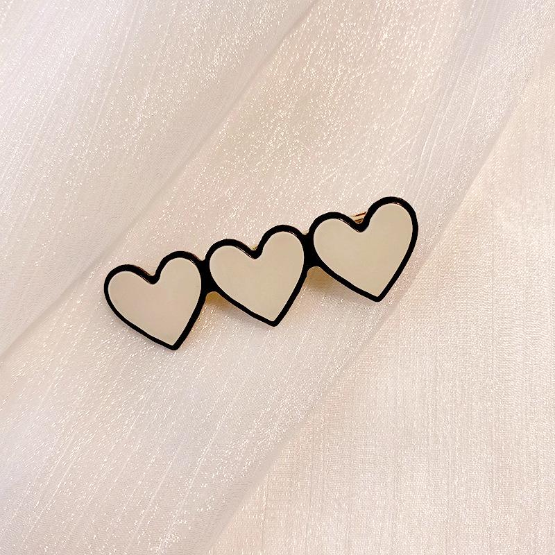 Checkerboard Black & White Plaid Hairpin: Simple, Seamless Duckbill Clip for Women