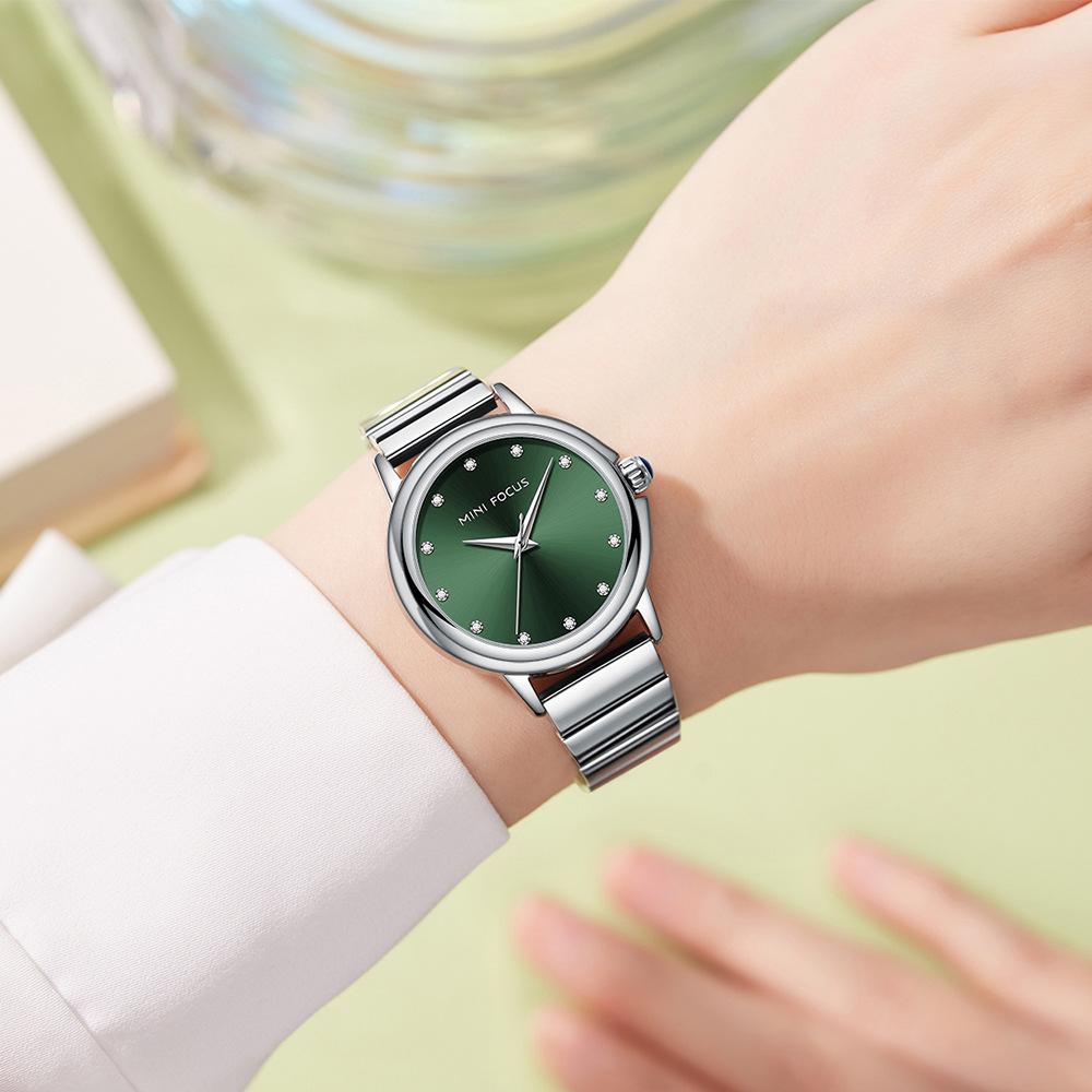 Watches Light Luxury Fashion Women's Watch Japanese Movement Waterproof Diamond Steel Band Women's Watch