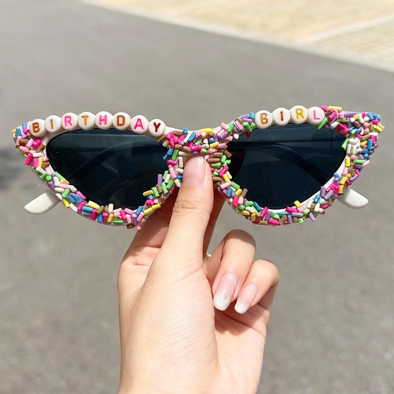 2026 Birthday Girl Sunglasses Cat Eye Frame Candy Sprinkle Embellished UV Blocking Party Sun Glasses Eyewear KJ220