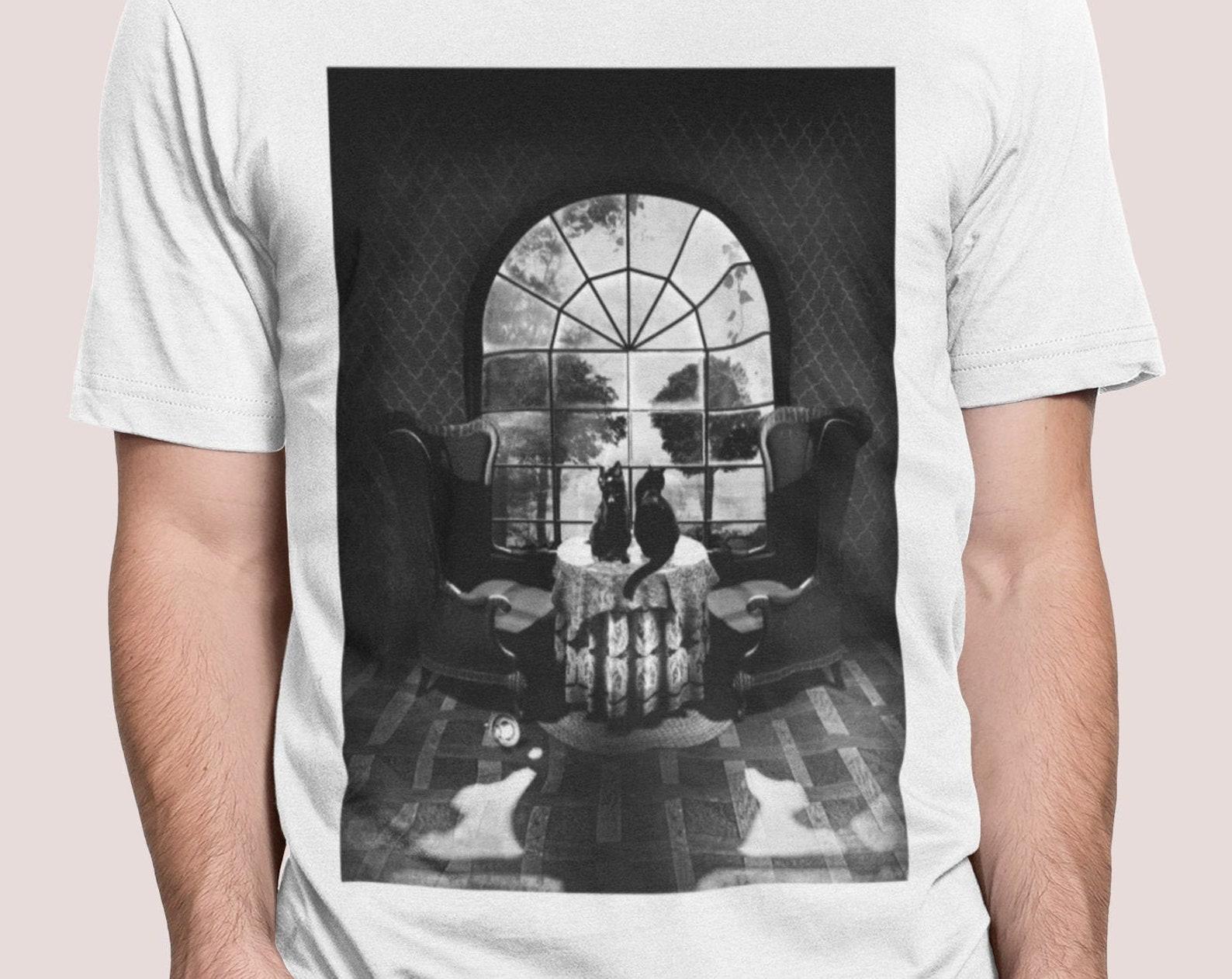 Skull Illusion Art T-Shirt: Gothic Black and White Graphic Tee XL