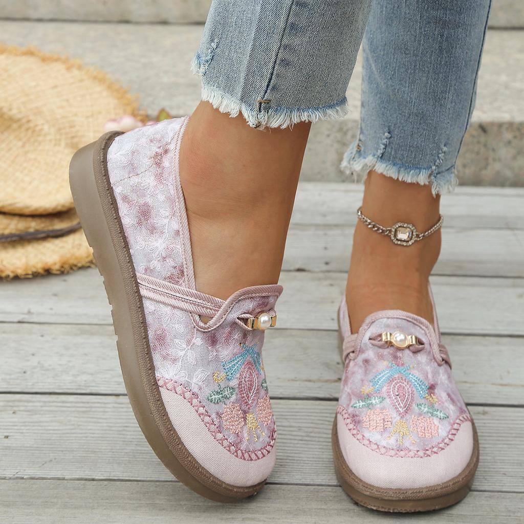 Retro Women's Shoes with Soft Soles, Lightweight and Comfortable, Ideal for Lazy Days.