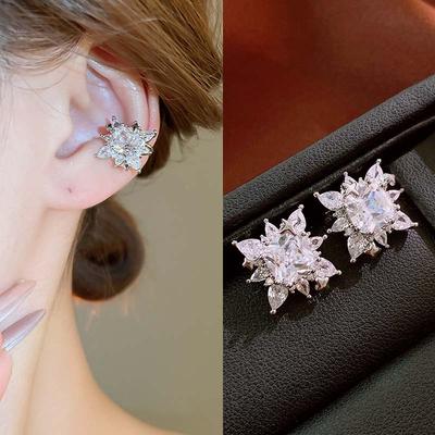 Shiny Crystal Zircon Flower Star Cuff Earrings Rhinestone No Piercing Geometric Clip Earring Simple Luxury Ear Clip Jewelry Gift