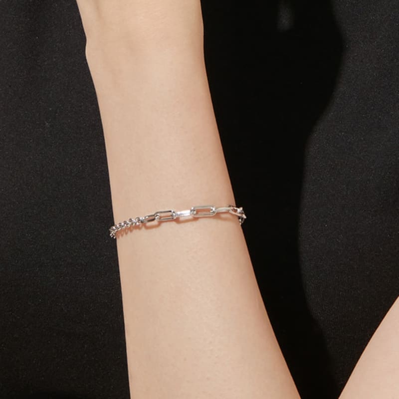 Tirr Lirr Tizen Maximize Twin Clip Chain Silver White Bracelet TBSSVW14025M