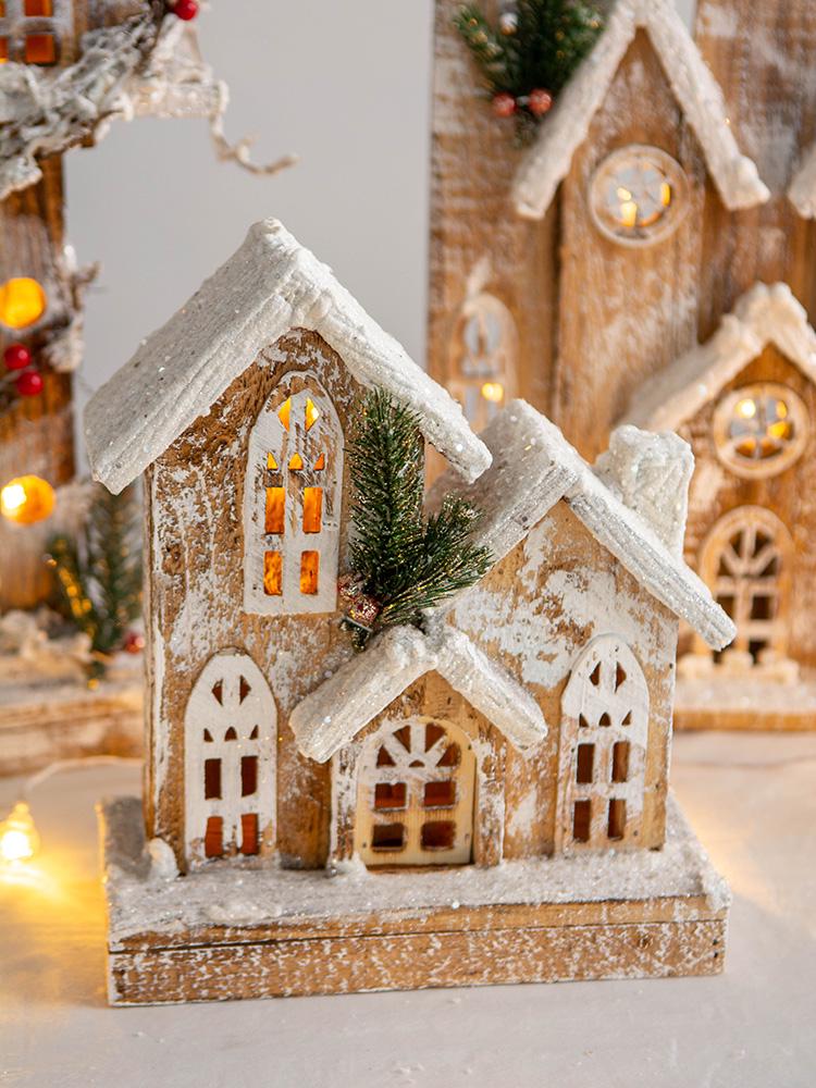 Luminous Wooden Cabin Christmas Decoration Ornament for Shopping Mall Windows