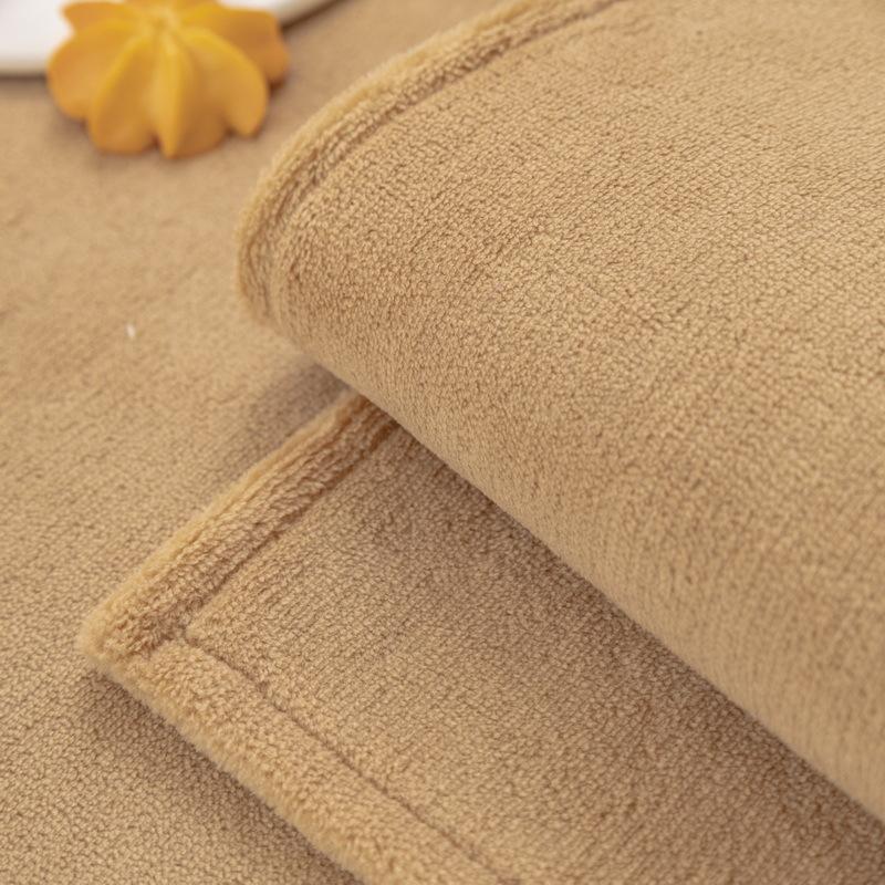 Dickes, rutschfestes Sofatuch, weicher, gesteppter Sofabezug aus Plüschsamt, einfarbig, kurzer Sofabezug aus Plüsch für das Wohnzimmer