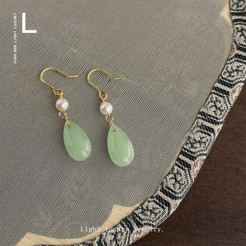 New Chinese-style Handmade Design - Retro Court-style Hanfu Accessories and Ancient Decorative Items - Ear Pendants and Earrings
