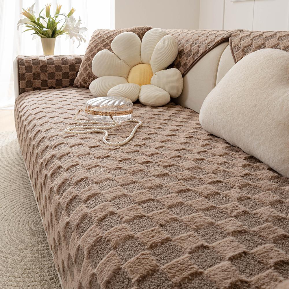 1 шт Однотонная плюшевая шахматная противоскользящая теплая диванная подушка подходит для дивана можно сделать напольной подушкой зимняя новая 60x60cm коричневый 2776₽