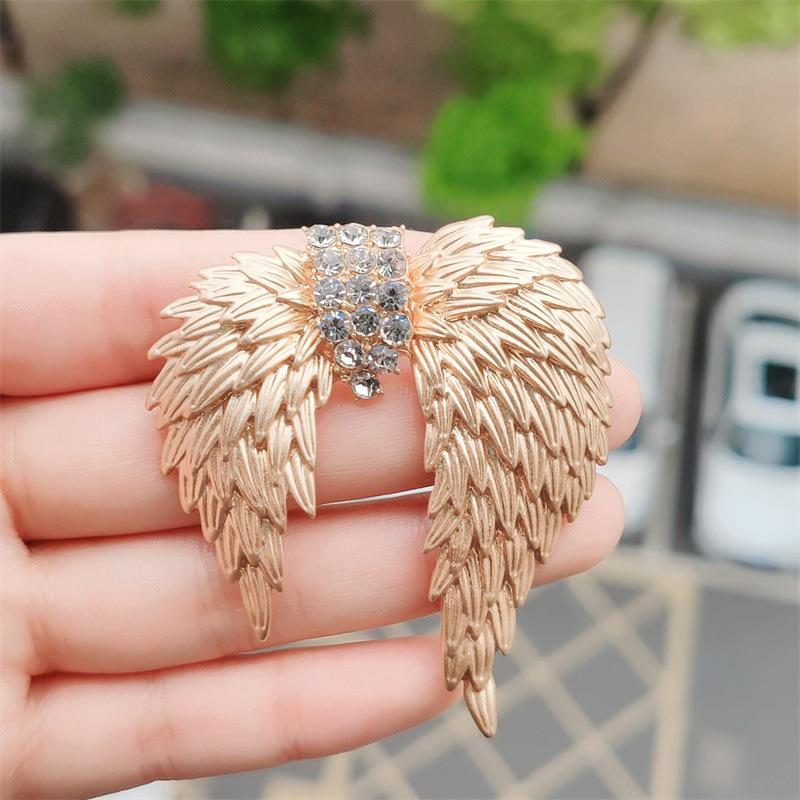Retro Gold Wing Feather Brooch, Personalized Light Luxury High-end Banquet Accessories, Pin Corsage