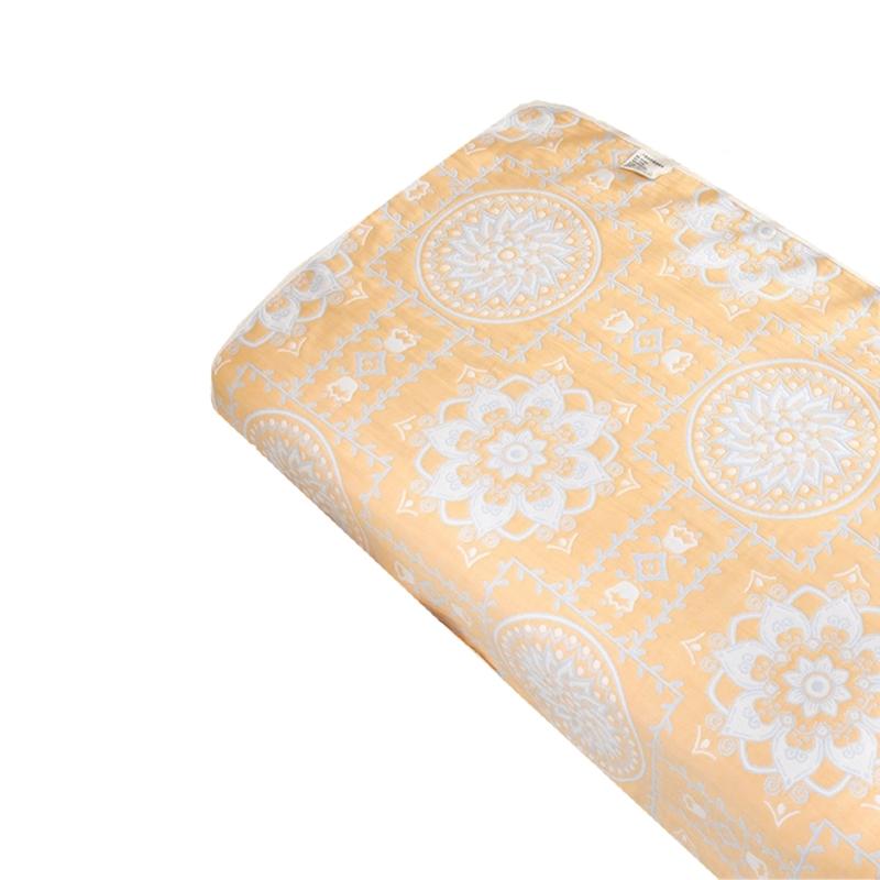 

Breathable 6-Layer Cotton Crib Sheet for Infants Soft Washable Bedding Baby Mattress Pad Summer Season Use 130*80