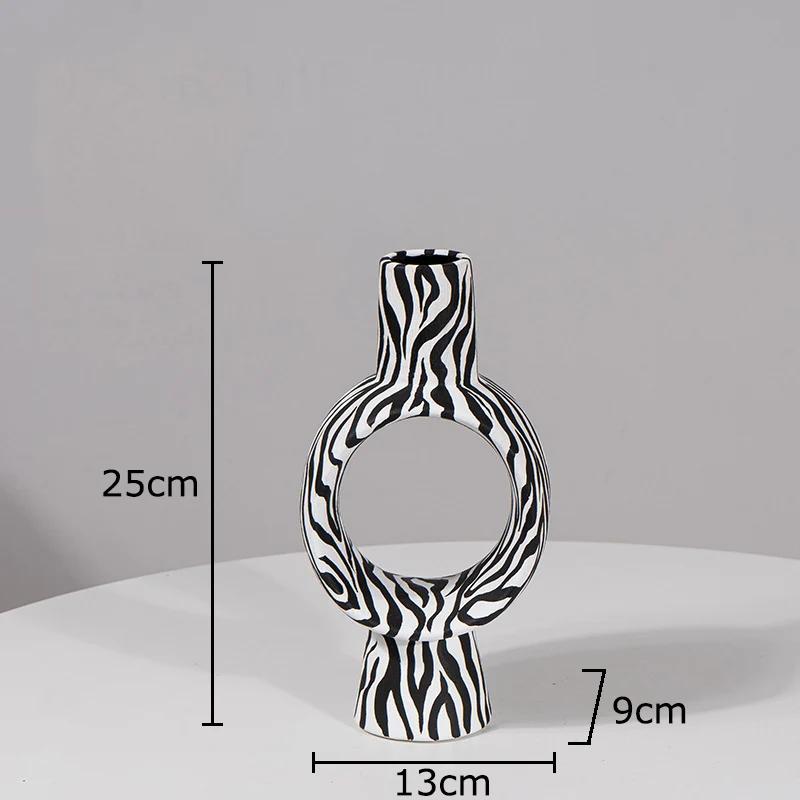 Creative Hollow Ceramic Vase Desk Decoration Flowers Arrangement Artificial Flower Decorative Floral Vases Room Aesthetic Decor