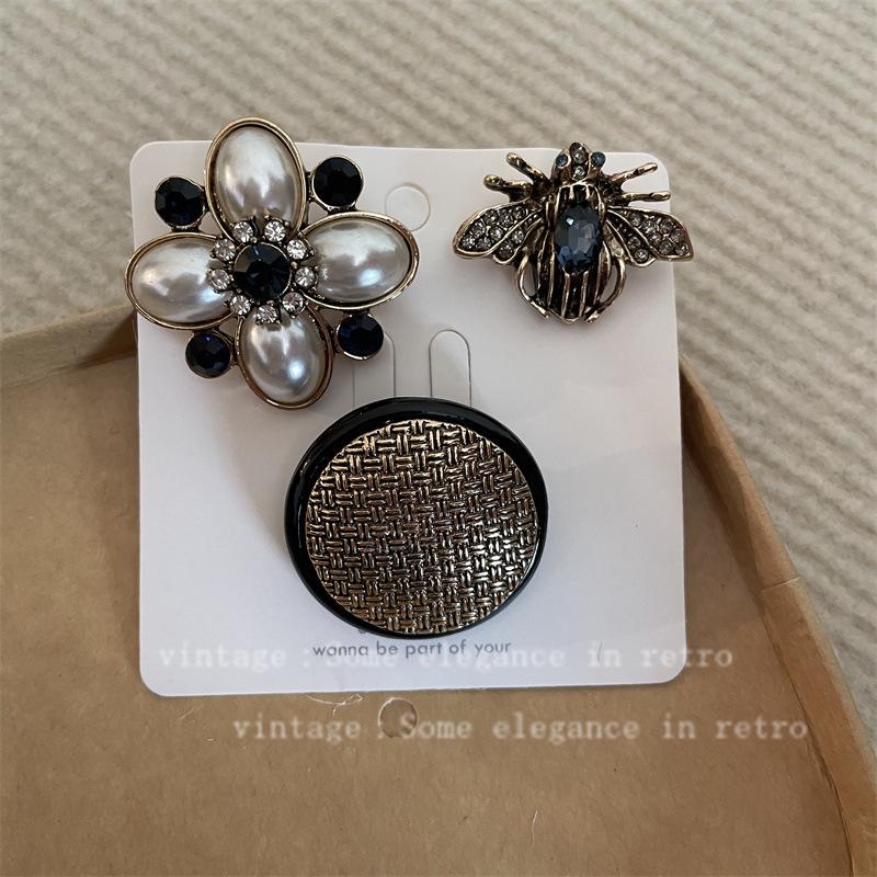 Vintage Distressed Brooch Set: Coco Style Corsage Pin Collection