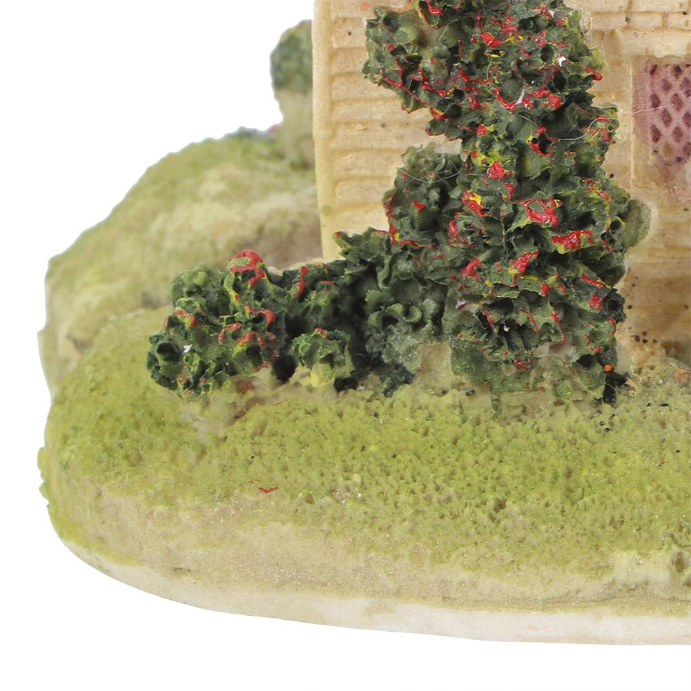 Miniature Straw House Ornament, Bonsai Decor Garden Decor Outdoor Resin Waterproof Sun for Garden Balcony Landscape