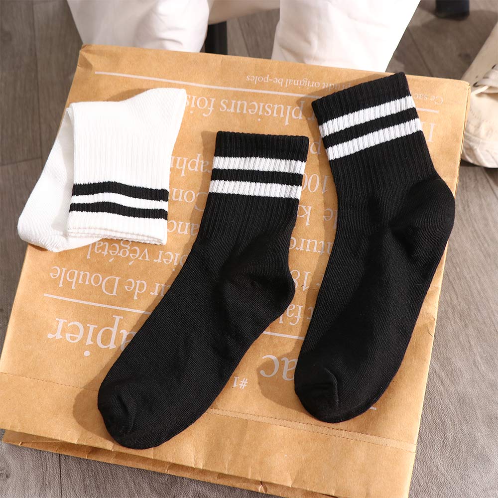 Fashion Sports Cotton Two Bar Korean Style Socks Female Socks Casual Hosiery Middle Tube Hosiery