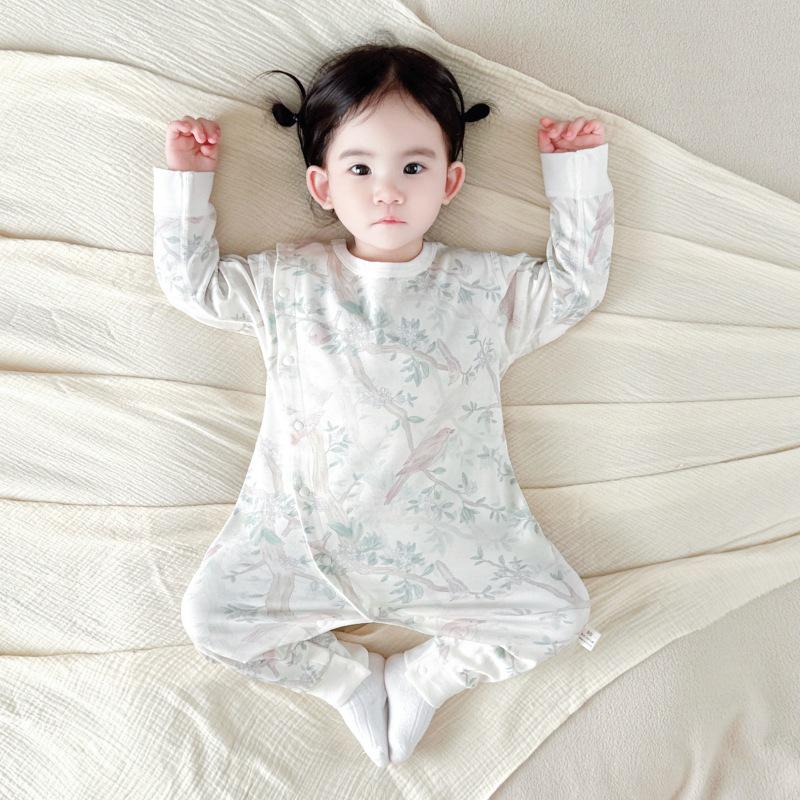 Double-Layer Pure Cotton Baby Romper: Breathable, Boneless, Close-Fitting, Warm Newborn Crawling Clothes.