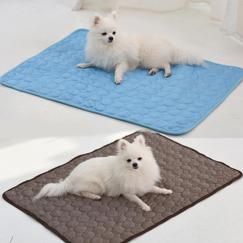Cooling Mat for Dogs Pet Summer Sleeping Pads No Need to Freeze or Refrigerate Easy to Clean for Indoors Outdoors Use
