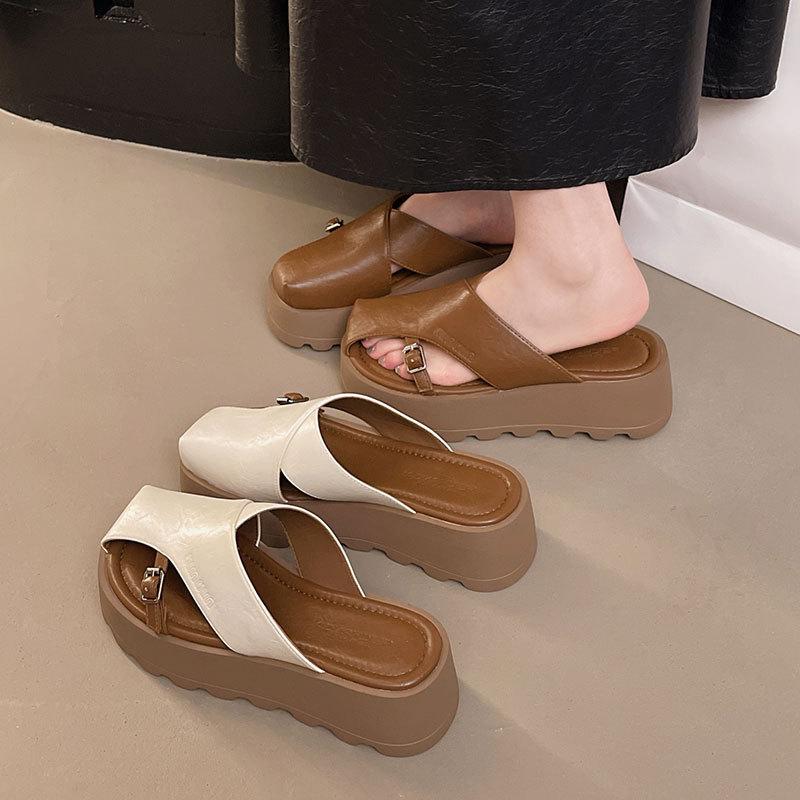 Muffin thick bottom heightening versatile lazy fashion cool slippers women's wear 2025 summer new retro bag head half slippers
