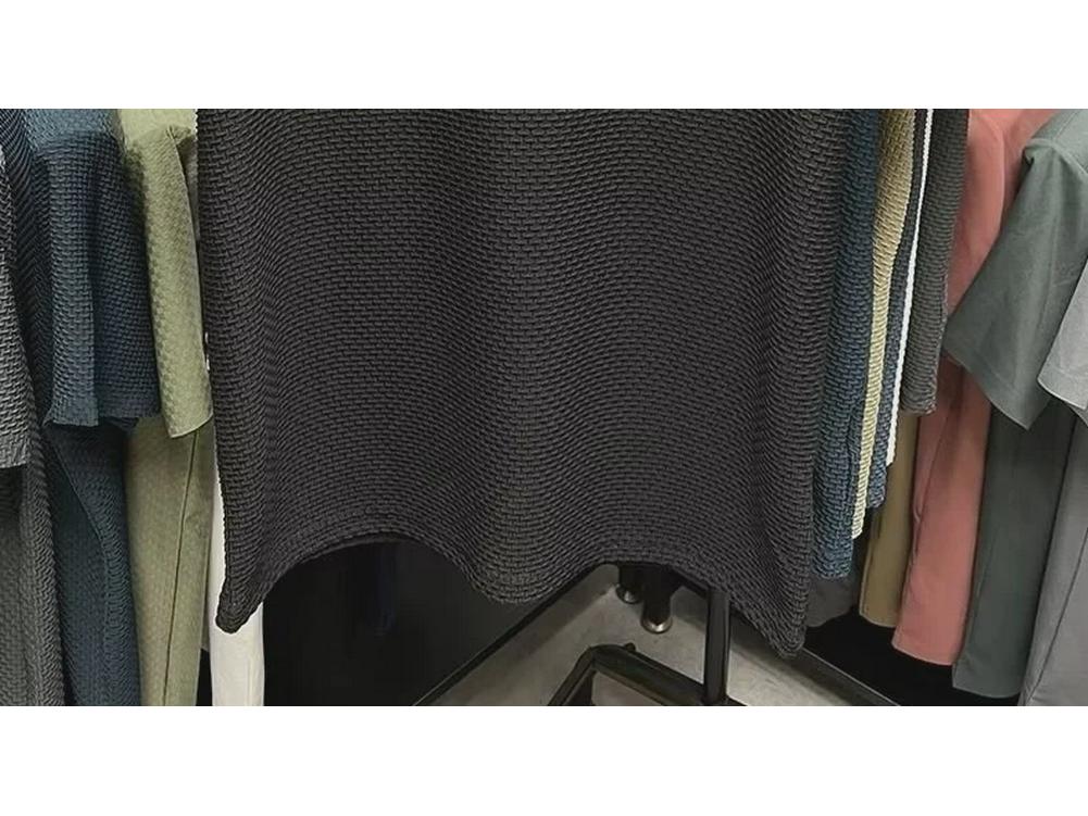 Men's 2024 Ice Silk Mesh T-Shirt, Round Neck, Breathable, Short Sleeve, High-End Summer Wear