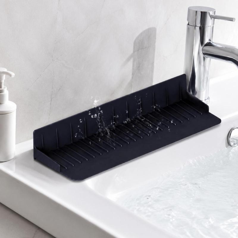 Scissor-Adjustable Sink Water Barrier for Single or Double Bowls with Ribbed Panel, Flexible Form and Return Flows Slope