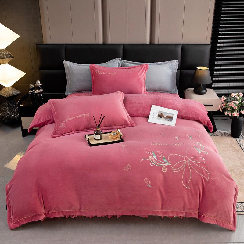 

Thickened Milk Fleece Four-Piece Bed Cover Thermal Double-Sided Fleece Embroidered Flower Coral Fleece Baby Fleece Quilt Cover 250 * 250 cover quilt cover 200 * 230CM 1.5-1 bed
