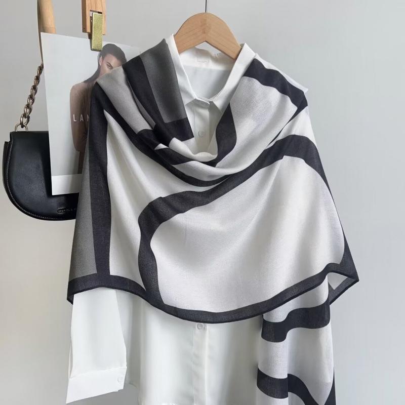 

Новый контрастный шарф с буквами Модный длинный шарф Осенне-зимнее тепло Тонкая шаль Небрежное пляжное полотенце 180