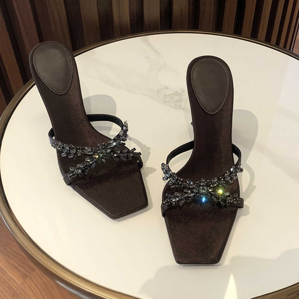 Rhinestone cross with sandals women's summer 25 new leaf chain high heels square head horseshoe heel one word with cool slippers