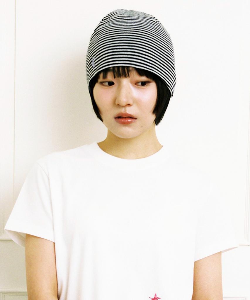WEBHOUSE Twister Star Stripe Short Beanie - Black/White