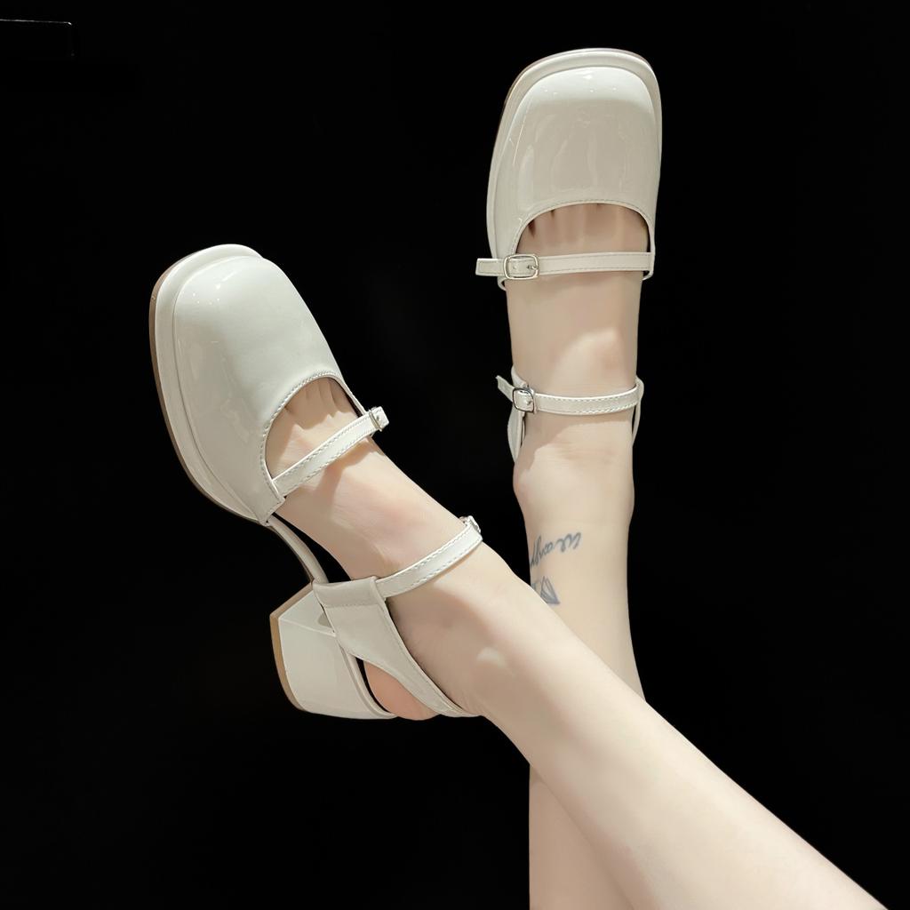 Baotou sandals women's summer new Korean version of fashion fairy style square head buckle thick heel fashion Mary Jane shoes