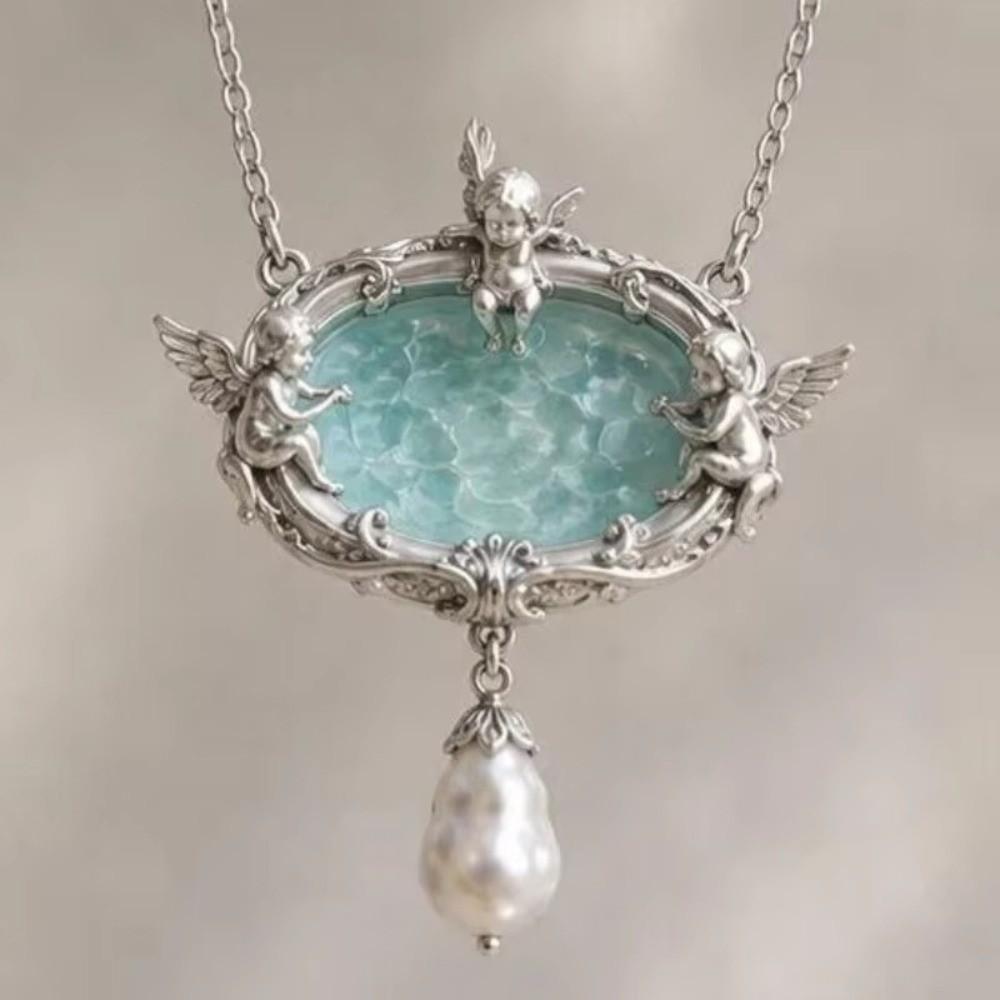 Embossed Detail Clavicle Chain Retro Design Wishing Fountain Necklace Party Occasion