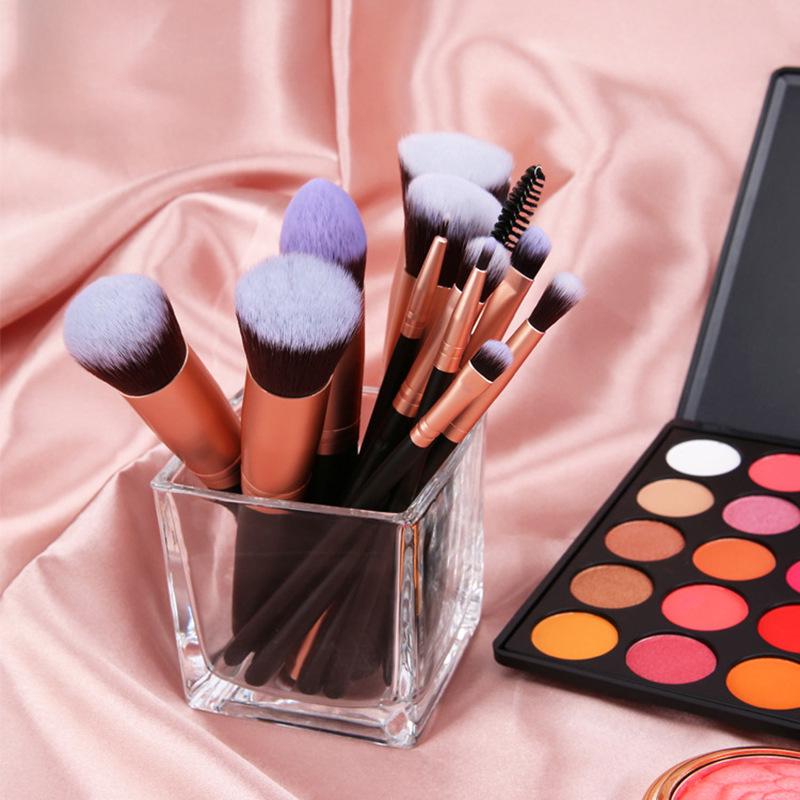 14-Piece Black Makeup Brush Set – Includes Eyeshadow & Blush Brushes with Soft Bristles