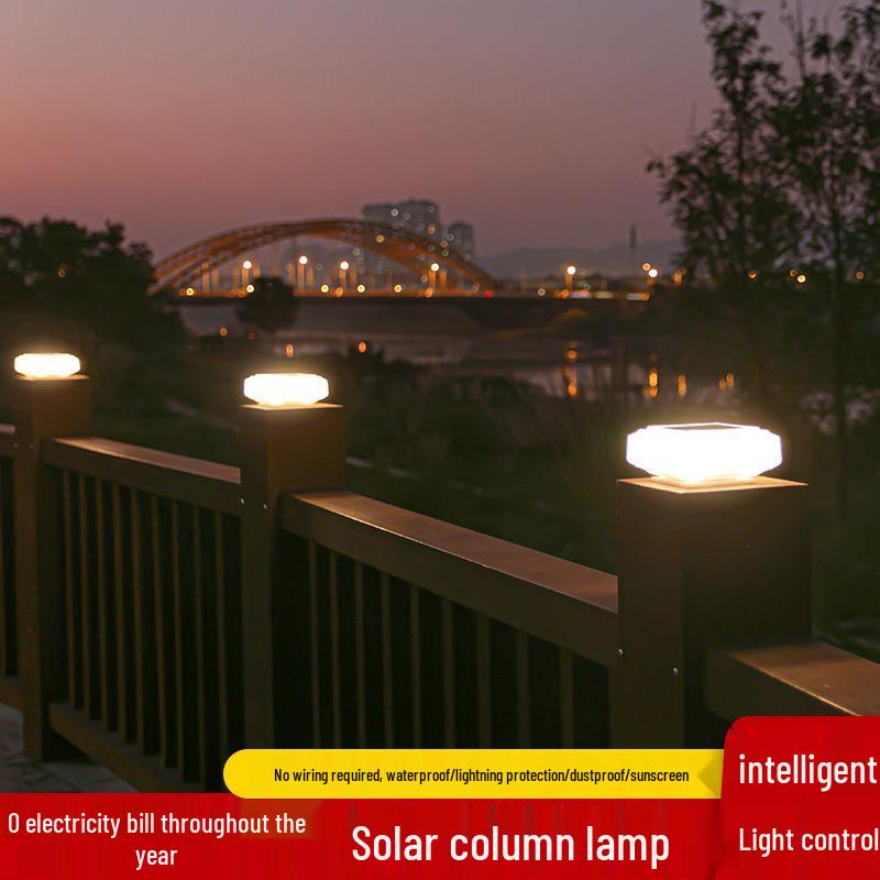 Wasserdichte Solar-Pfeiler- und Torpfostenleuchte für den Außenbereich für Hof und Zaun