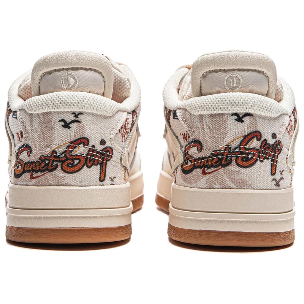 Li-Ning Bequeme Vielseitige Rutschfeste Verschleißfeste Low-Top Skate Schuhe Herren Sneaker Eierlikör-Grau AEPU065-2